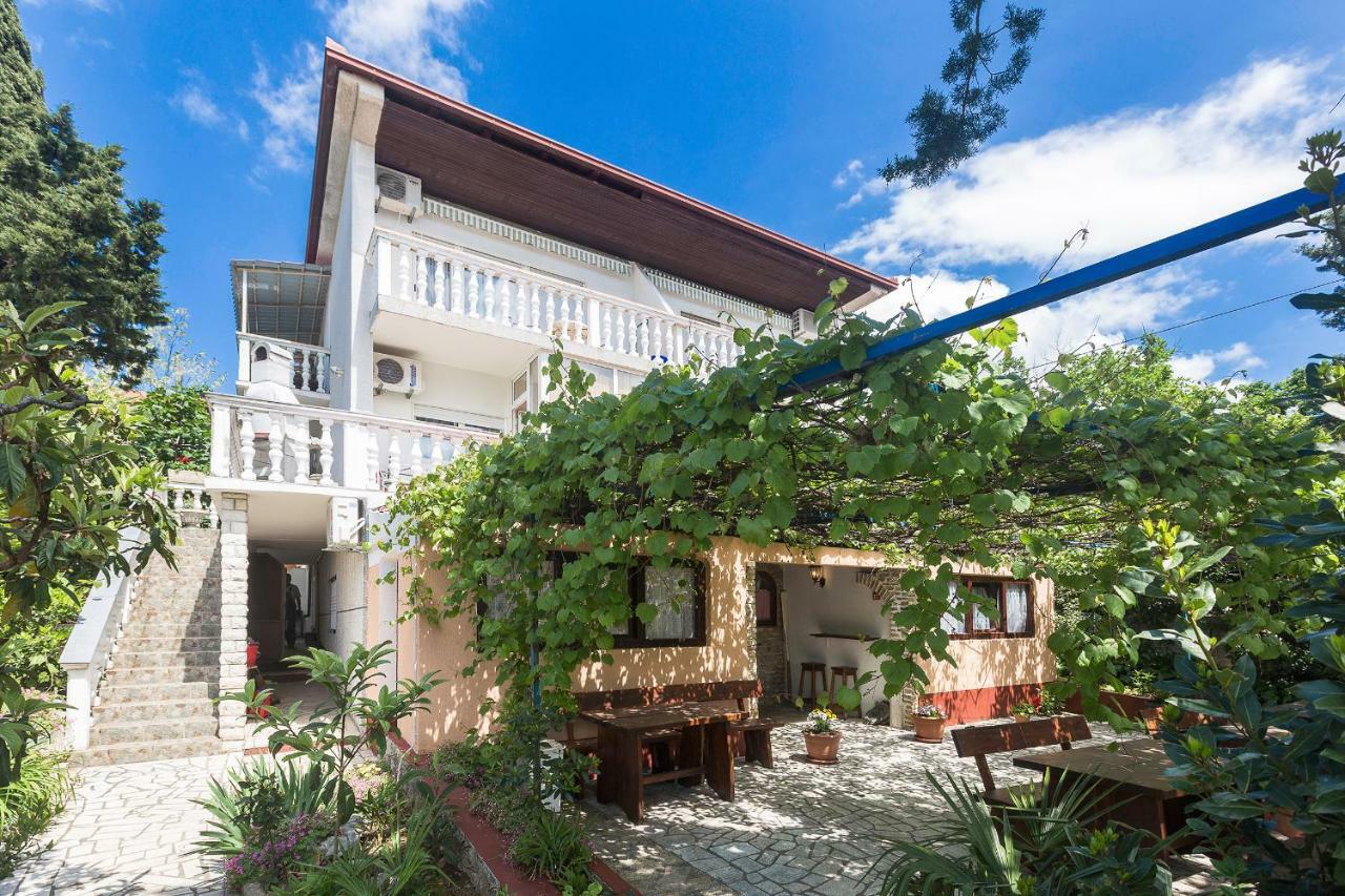 Apartment Mare ซริกเวนิซา ภายนอก รูปภาพ