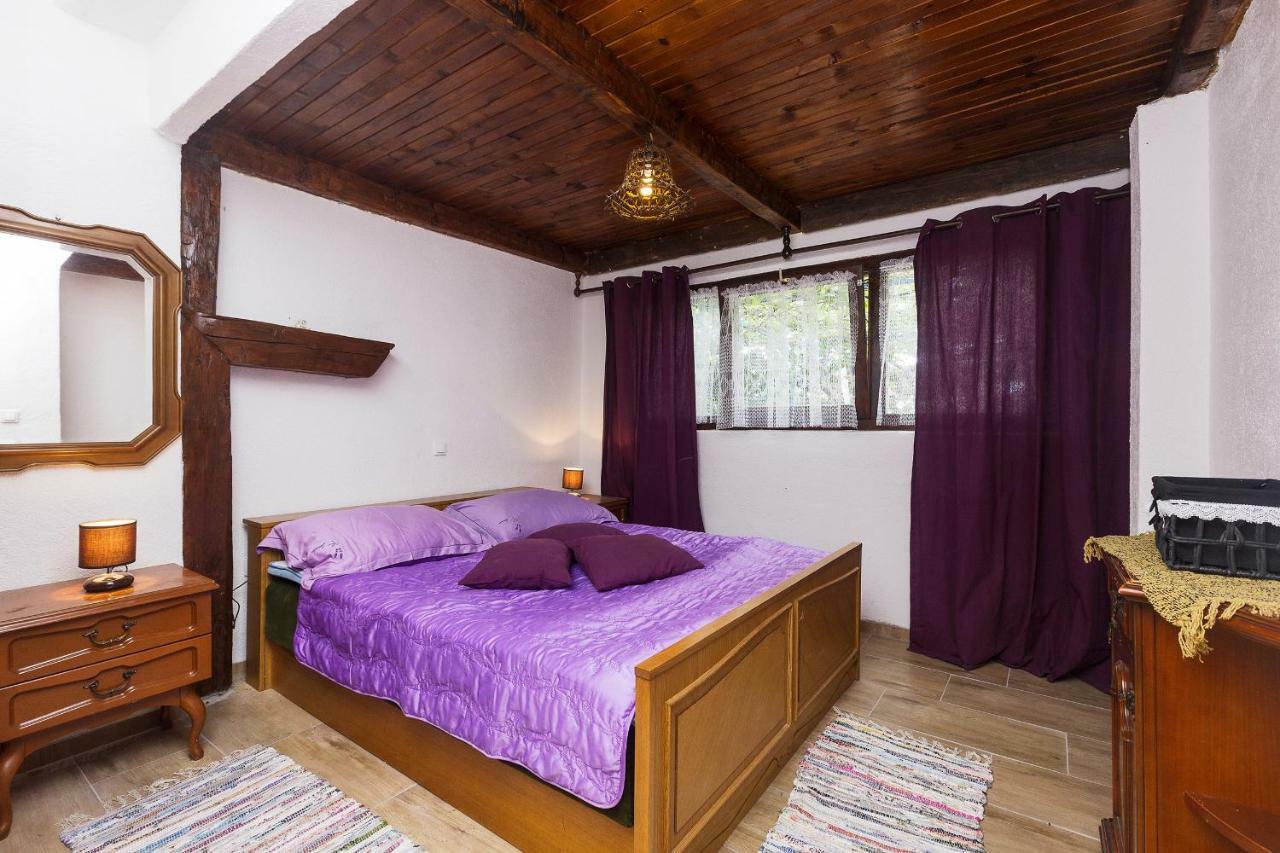 Apartment Mare ซริกเวนิซา ภายนอก รูปภาพ