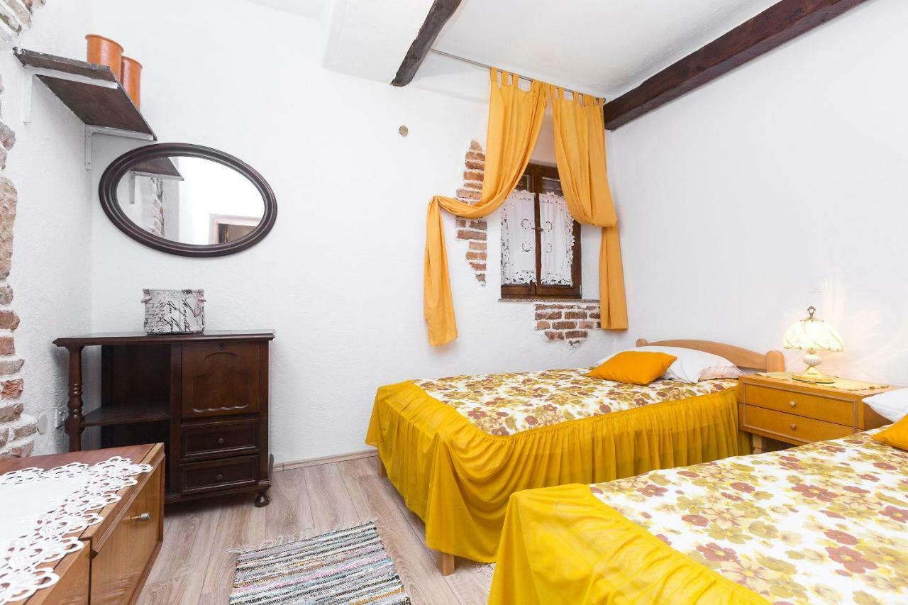 Apartment Mare ซริกเวนิซา ภายนอก รูปภาพ